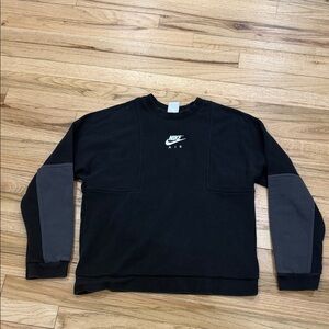 Nike Air Kids XL Black and Gray Crewneck Sweatshirt